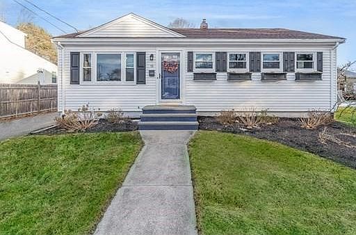 1st image of 13 Jacobsen Dr