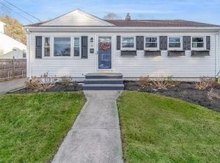 13 Jacobsen Dr, Norwood, MA 02062