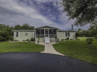 14215 Hurricane Dr, Weeki Wachee, FL 34614