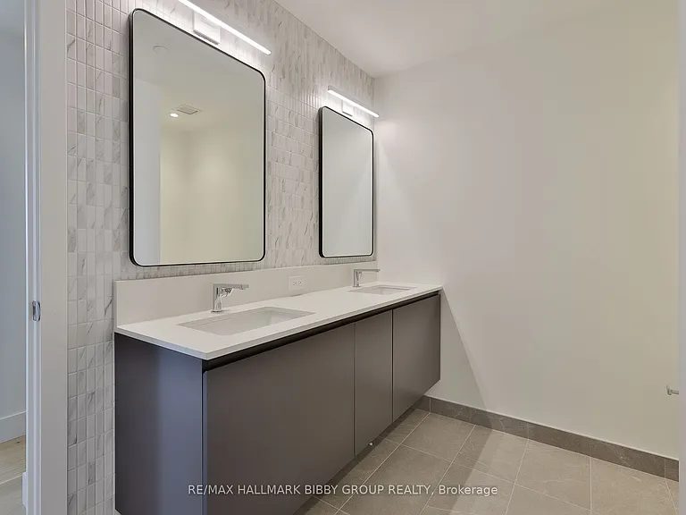1414 Bayview Ave #605 — Photo 18
