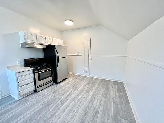 4th image of 1276 Palou Ave #C