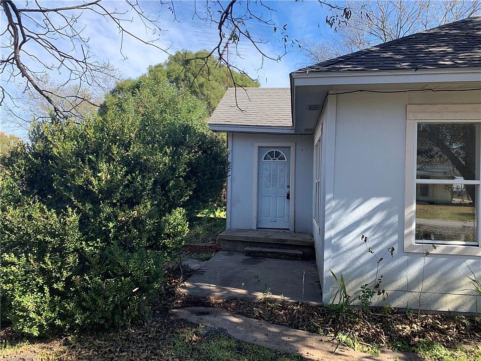 1st image of 701 Harrel Ave