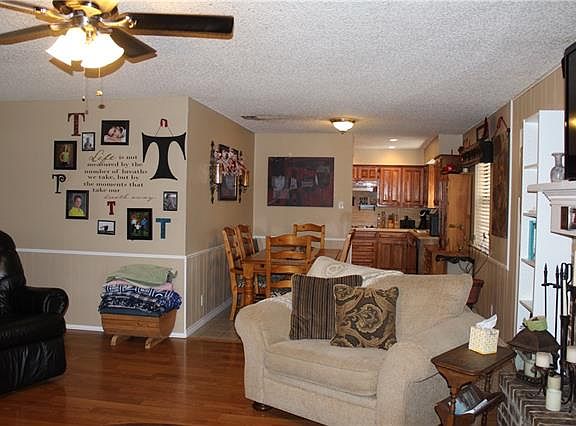 4th image of 2020 Ashland Dr