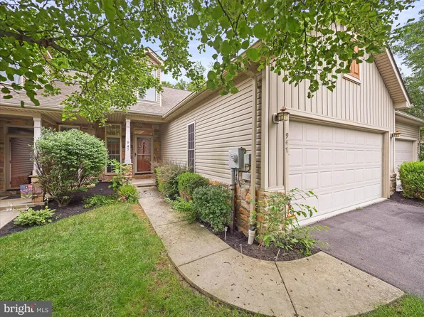 947 Quail Run Dr, Waynesboro, PA 17268
