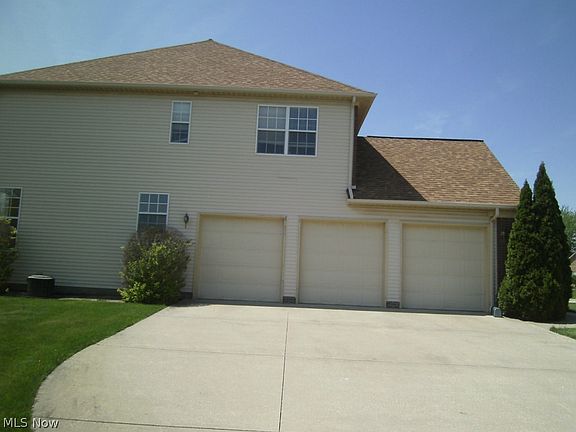 4th image of 3084 Abrams Dr