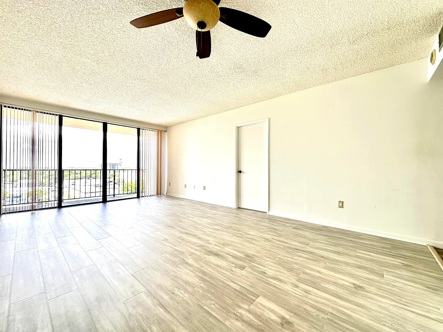 1 bed, 1.0 bath, 782 sqft, $1,750 — Photo 1