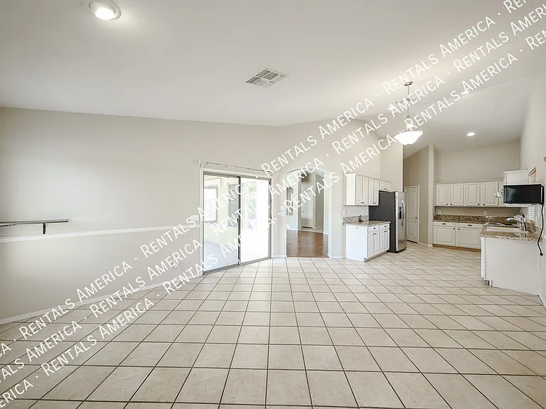 1623 E Wildhorse Pl — Photo 8