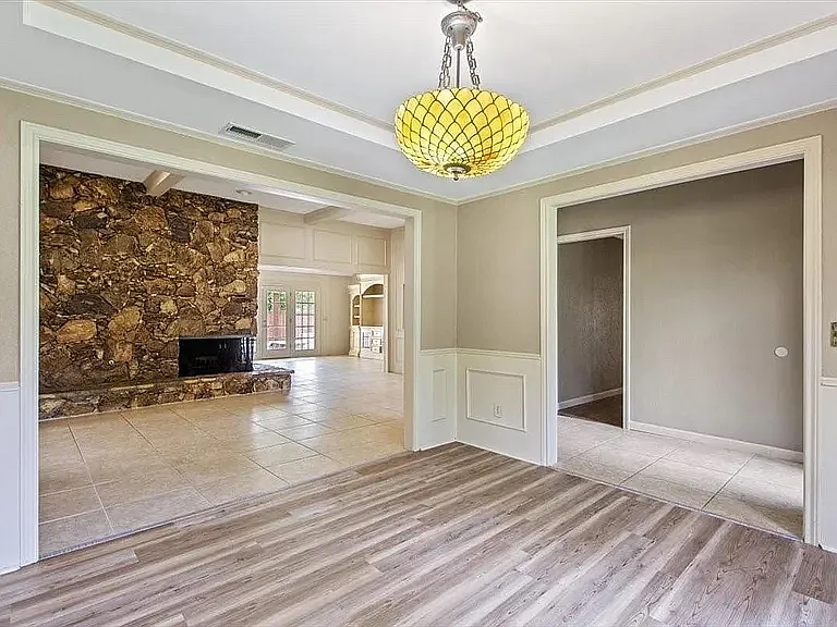 4 bed, 2378 sqft, $3,250 — Photo 4