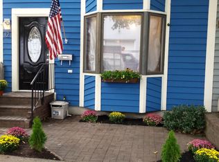 12 W Monmouth St, Winchester, VA 22601