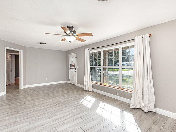 5th image of 3618 Sunny Dr