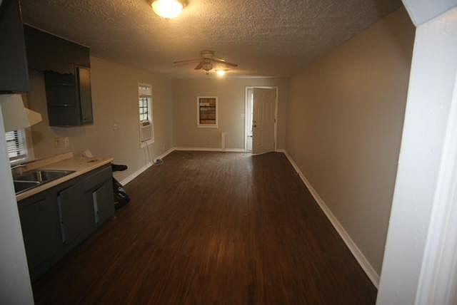 2nd image of 4917 15th Ave