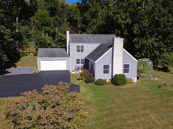2nd image of 108 Gilmore Ln