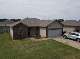 1508 Moon Rd, Ward, AR 72176