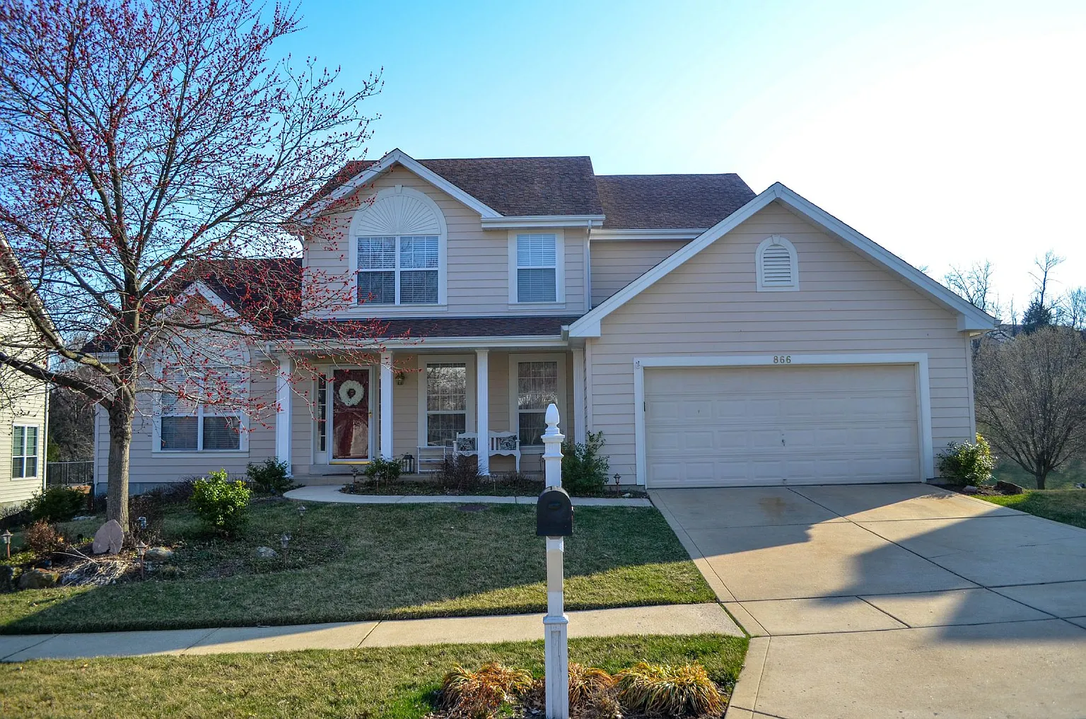 866 Arlington Glen Dr photo 1