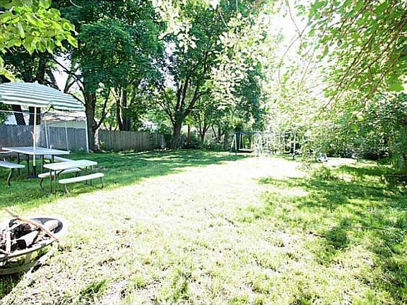 4th image of 420 34th St SE