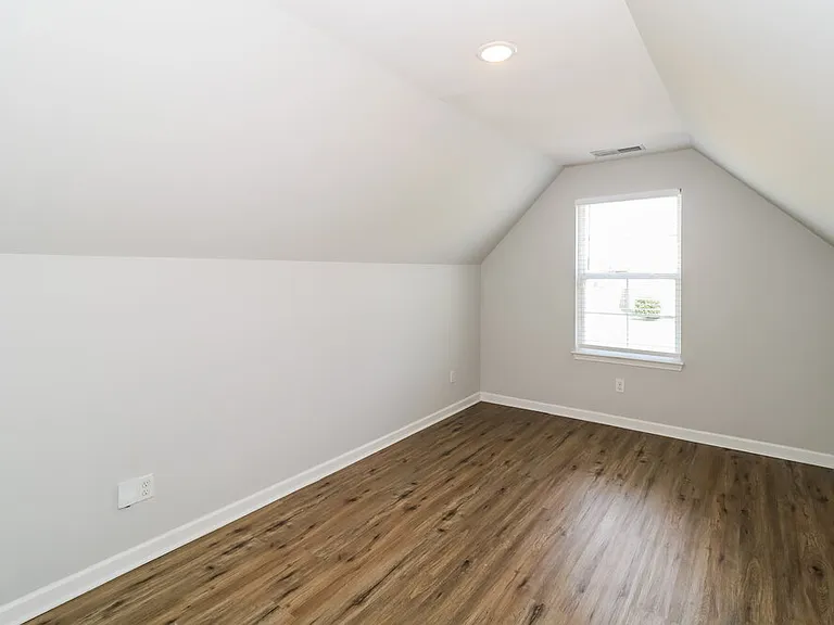3811 Dawnwood Cir W — Photo 15
