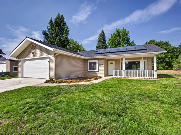 1517 E 3rd St, Deer Park, WA 99006