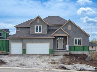 22077 W 99th Ter, Lenexa, KS 66220