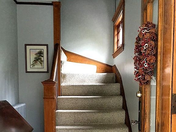 3rd image of 198 Stratford St #2
