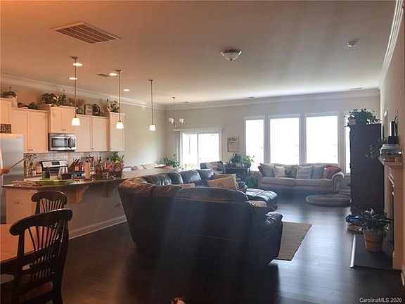 4th image of 3673 Summer Haven Dr #91