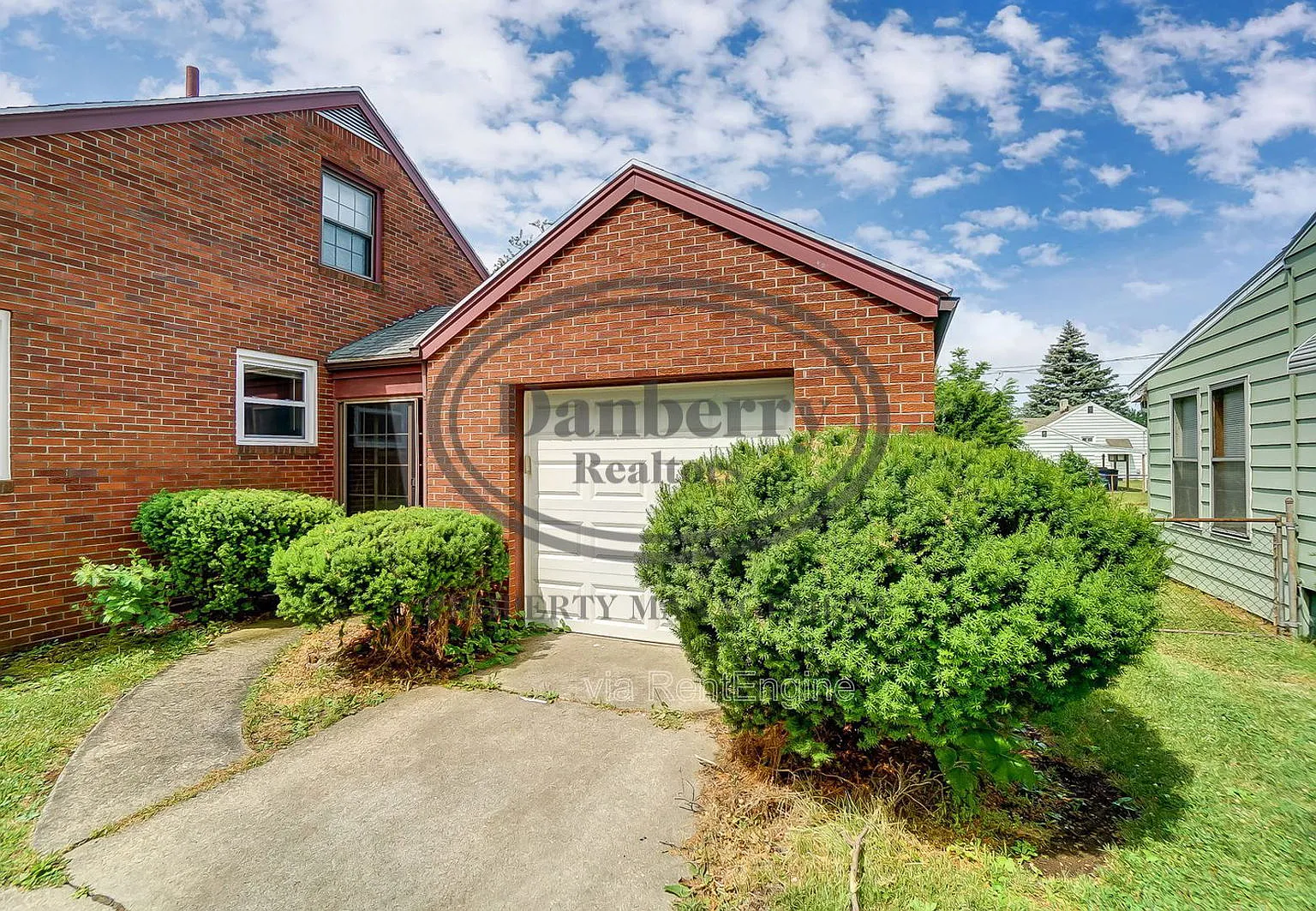 4 bed, 2.0 bath, 2224 sqft, $1,800 — Photo 3