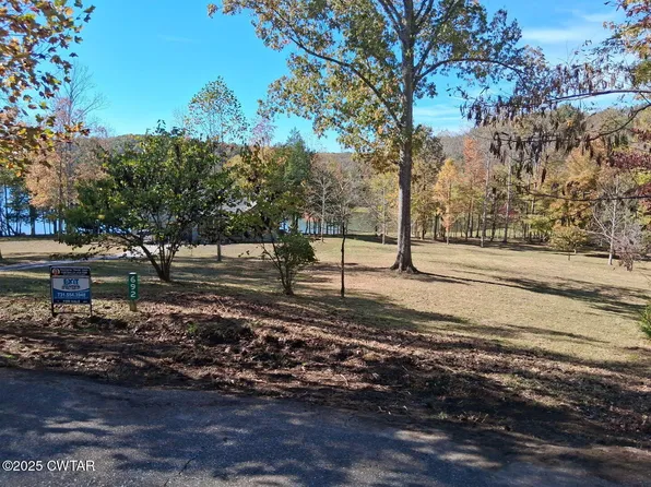 692 Dry Creek Ln, Lexington, TN 38351