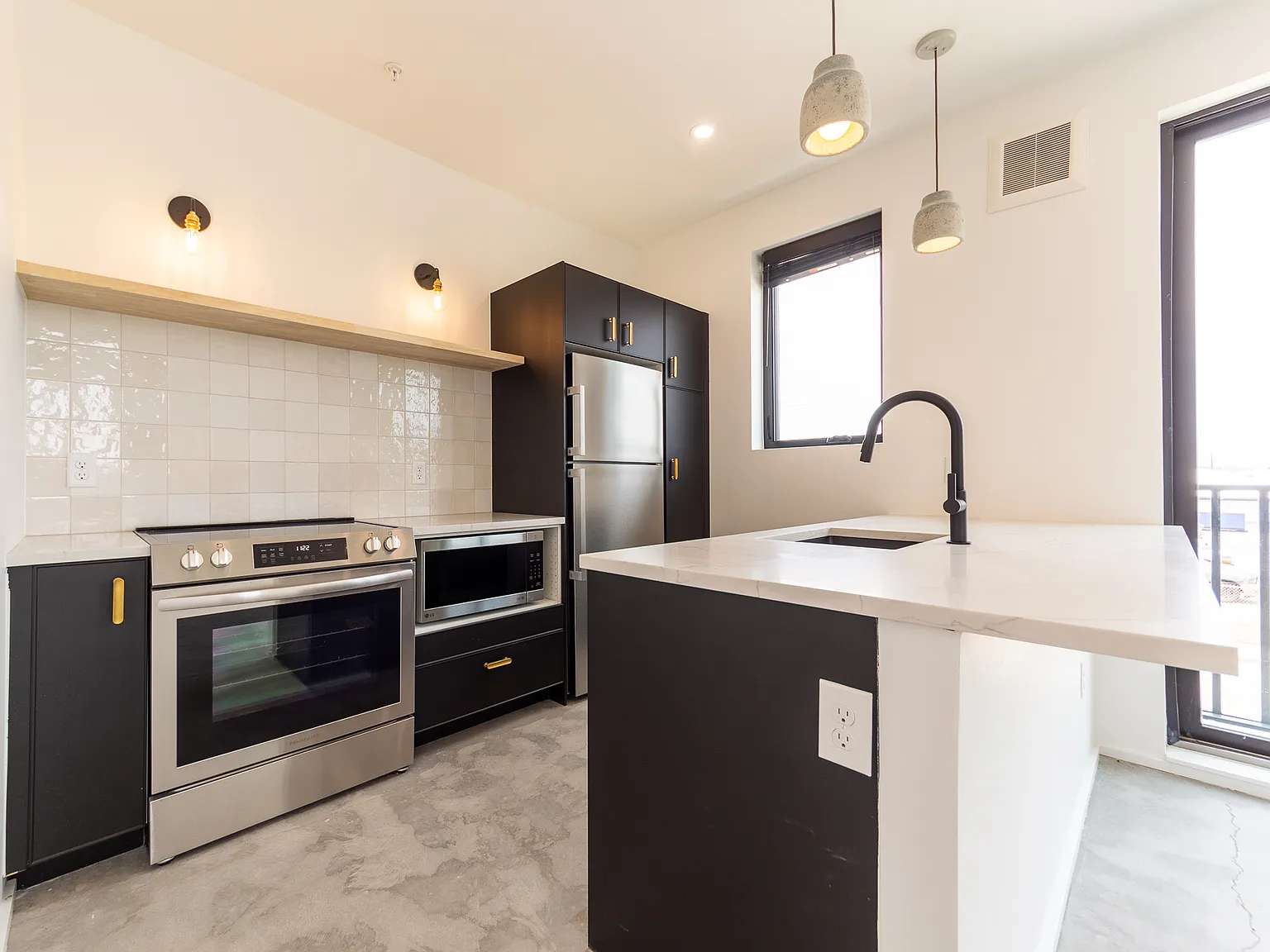 434 Santa Fe Drive - 201 — Photo 3
