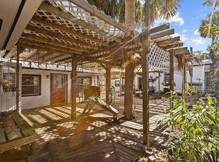 782 7th St, Cedar Key, FL 32625