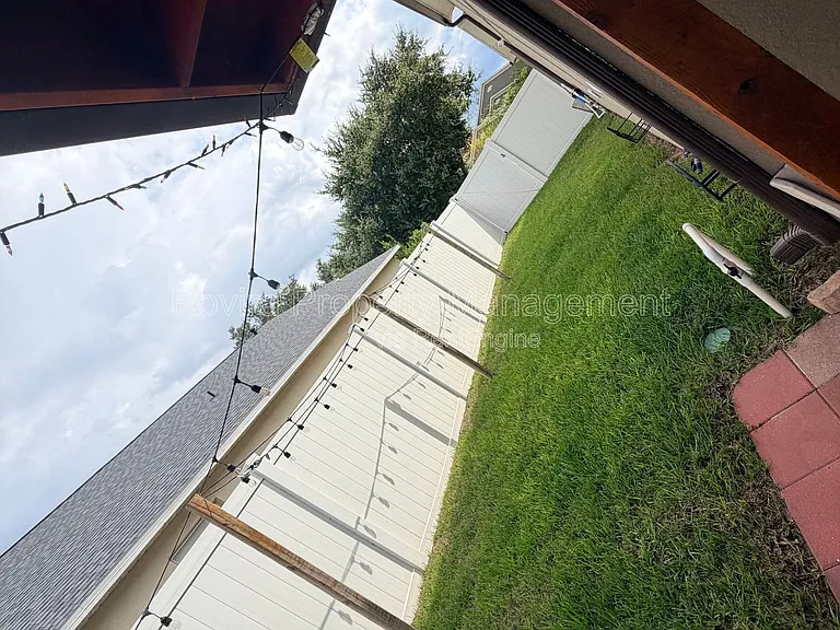 218 Ronaldale Ave — Photo 37