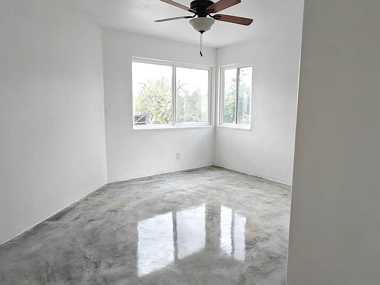 495 Telford Ln — Photo 24