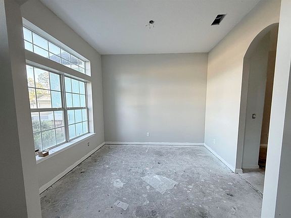 3rd image of 95610 Sonoma Dr