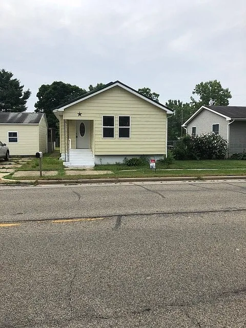 6739 N State Road 25 photo 1