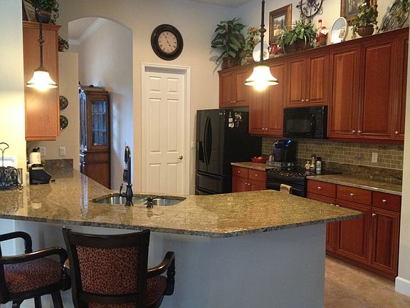 3rd image of 6686 Merryvale Ln