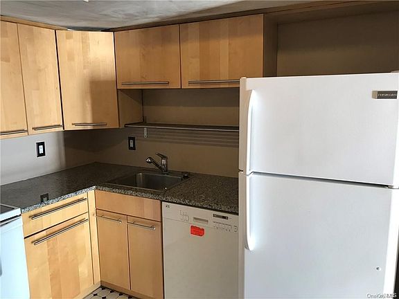 5th image of 350 N Water St APT 7-9