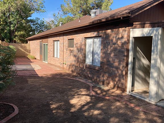 4th image of 853 E Linda Ln
