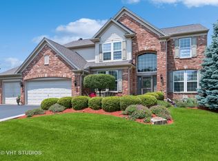 6 Snead Ct, Bolingbrook, IL 60490