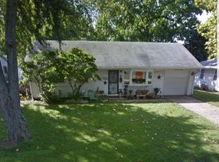 1909 Roberta Ln, Champaign, IL 61820