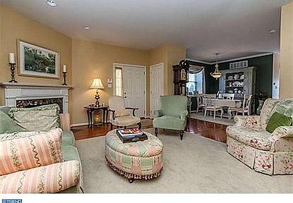 5th image of 27 Linda Ln