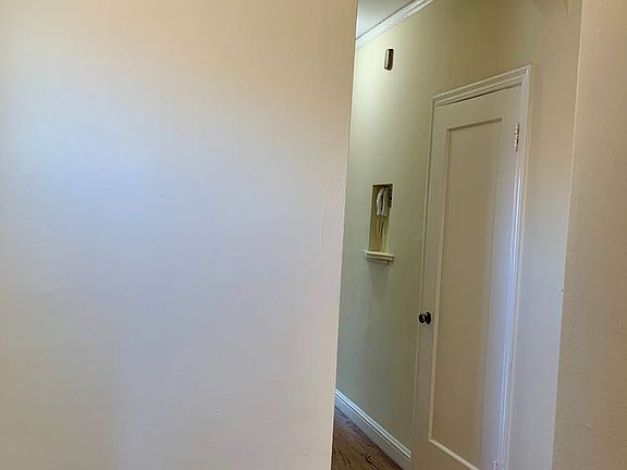 4th image of 178 Church St #3