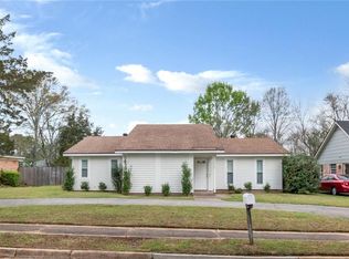 6208 Cottage Hill Rd, Mobile, AL 36609