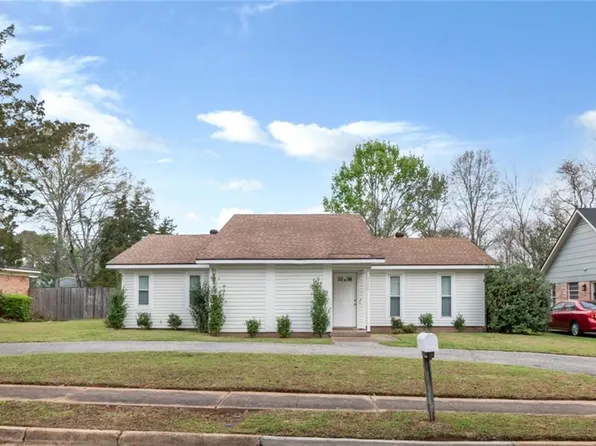 6208 Cottage Hill Rd, Mobile, AL 36609