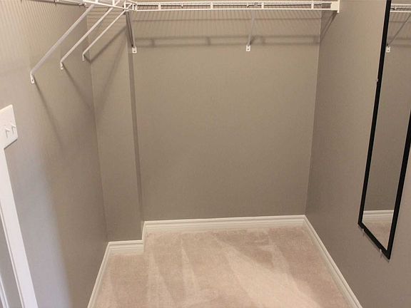 5th image of 40 Ferndale Dr S #207
