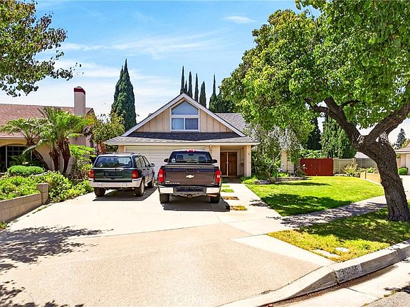 2nd image of 19915 Nancy Cir
