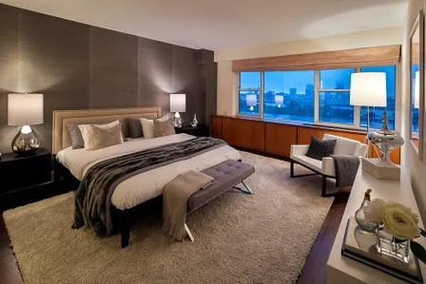 Sold by Modlin Group | media 26
