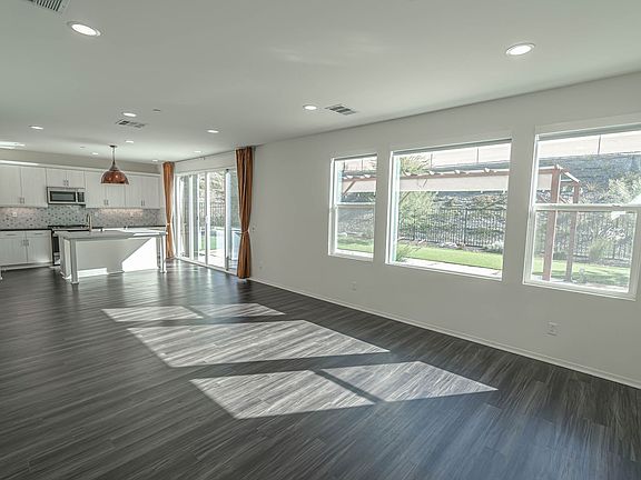 3rd image of 28458 Elon Ln