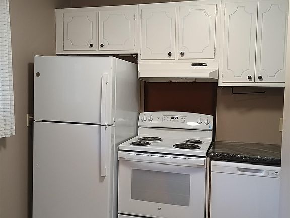 2nd image of 39 Brookside Drive #7