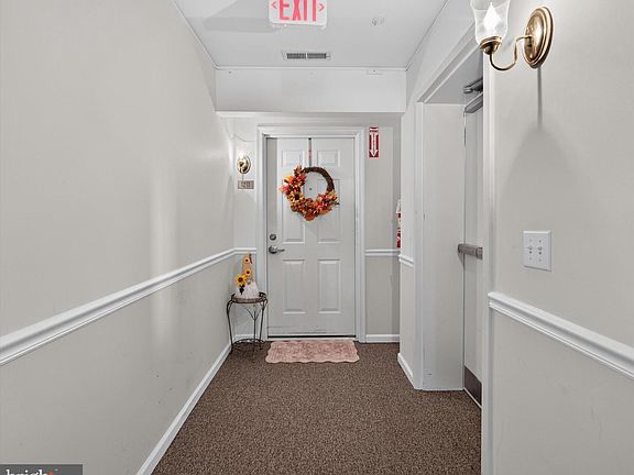 2nd image of 1211 Independence Way