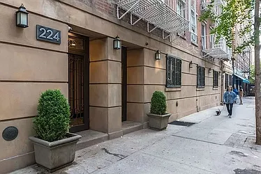 Rented by REAL New York