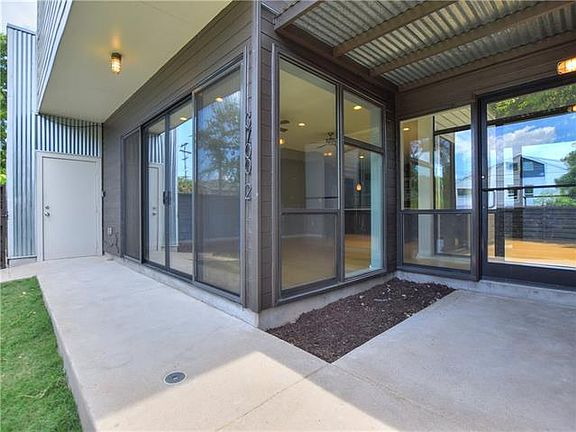 4th image of 3700 Garden Villa Ln #2