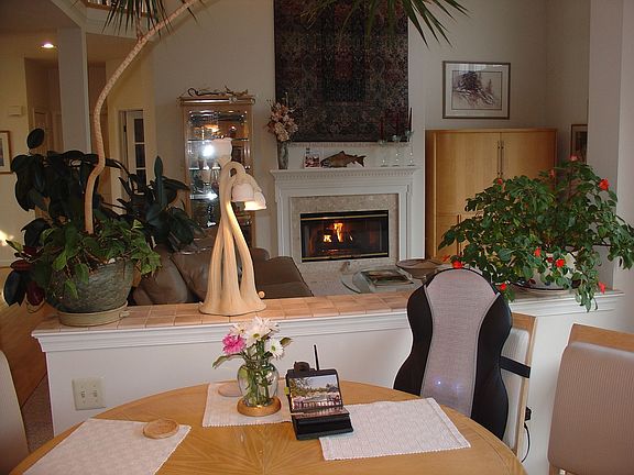 Eat in kitchen